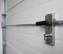 Golden Locksmith Services Indianapolis, IN 317-853-7506 - 9-Garage-Door-Locks